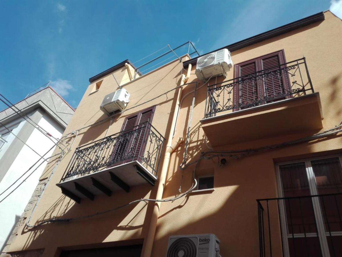 La Casa Di Anita Nel Cuore Di Segesta 칼라타피미 외부 사진