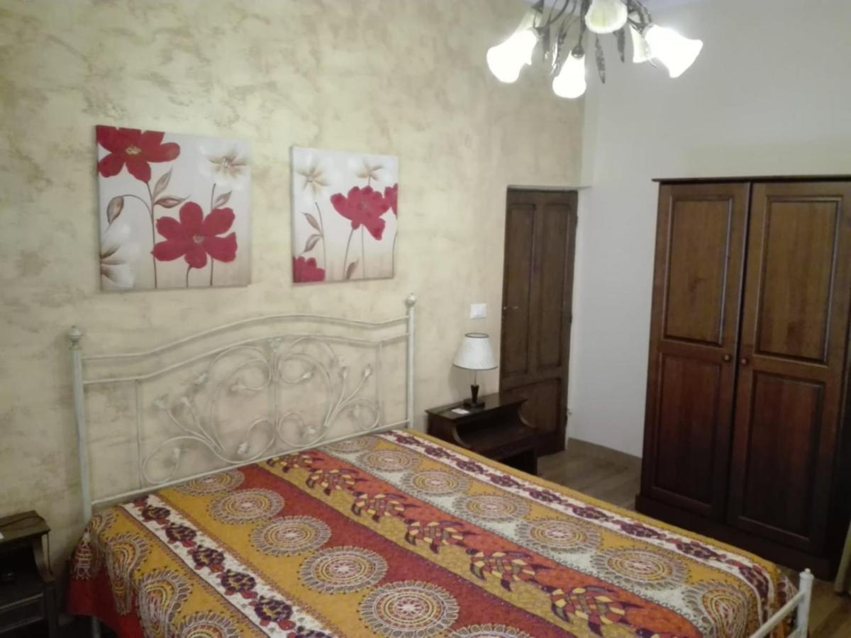 La Casa Di Anita Nel Cuore Di Segesta 칼라타피미 외부 사진
