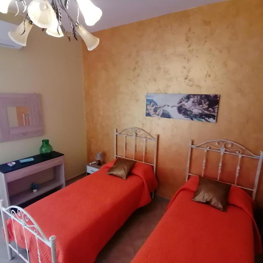 La Casa Di Anita Nel Cuore Di Segesta 칼라타피미 외부 사진