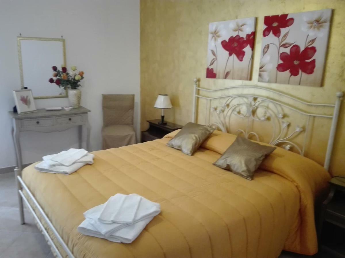 La Casa Di Anita Nel Cuore Di Segesta 칼라타피미 외부 사진
